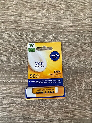 Nivea sun protect dudak bakımı
