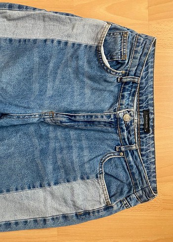40 Beden mavi Renk Gri Detaylı Yırtmaçlı Kadın Midi Kot Pantolon