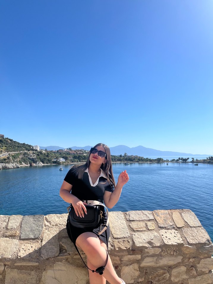 Siyah V Yaka Mini Elbise - Görsel 2