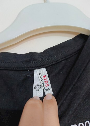 LC Waikiki Kız Siyah Baskılı Kısa Kollu Tişört