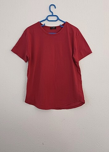 bordo tişört 