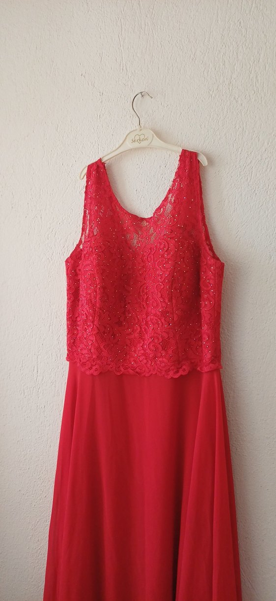 Kırmızı Dantel Detaylı Uzun Abiye Elbise - Görsel 3