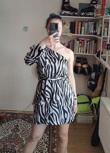 Quzu zebra desenli elbise 