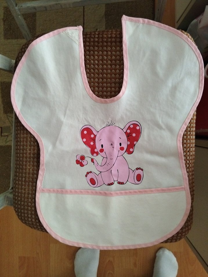 Pembe Fil Desenli Bebek Önlüğü. Hem silinir hem yıkanabilir. - Görsel 3