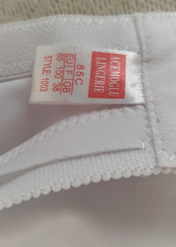 Diğer Beyaz Minimalist Dikişsiz Sütyen. Desteksiz. 85 C