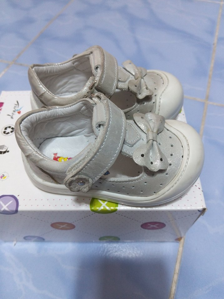 Kız Bebek Gri İlk Adım Ayakkabısı. 3 hafta gıyıldı. - Görsel 3
