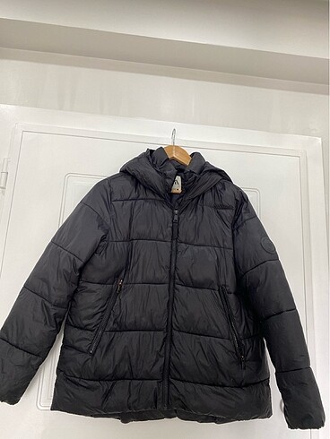 Zara mont