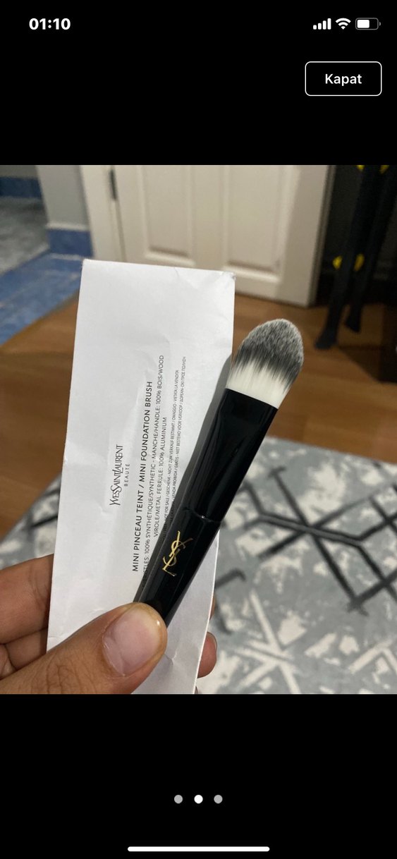 YSL Siyah fondöten fırçası - Görsel 2