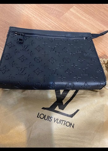 Louis Vuitton Siyah Clutch çanta