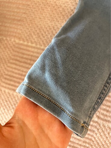 H&M Dar Jean