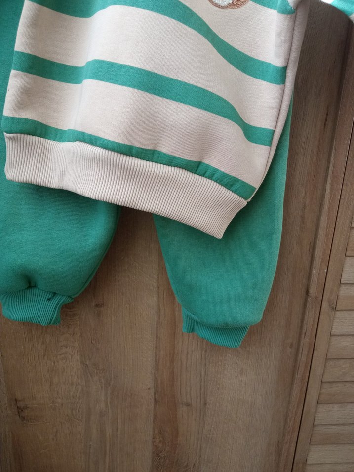 Bebek Erkek Örme Kahverengi Sweatshirt ve Yeşil Pantolon - Görsel 3