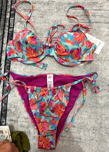 s Beden çeşitli Renk Bağcıklı, Tie-Dye Desenli Mini Bikini