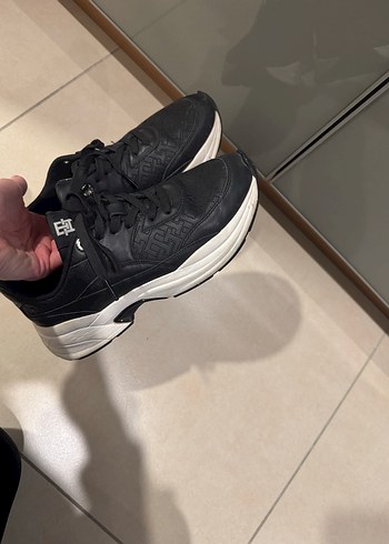 Siyah Desenli Kadın Spor Ayakkabı - Görsel 4