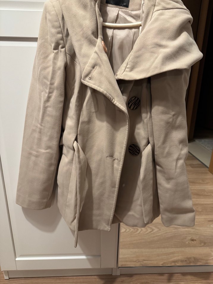 Bej Kemerli Kısa Kadın Kaban - Görsel 3