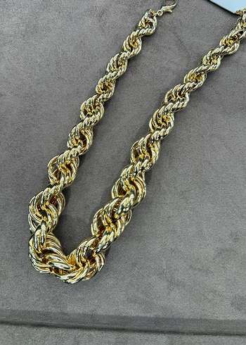 Uzun Zincir Detaylı Altın Renkli Kadın Kolye - Görsel 2