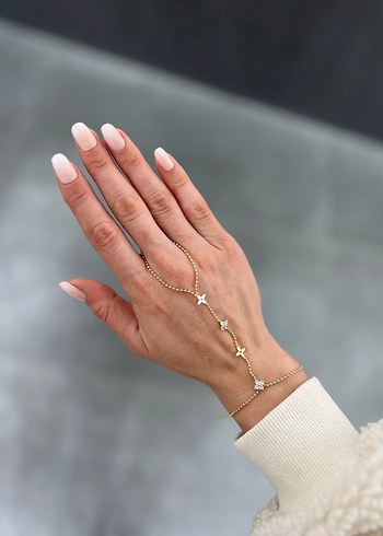 Minimalist Altın Zincir Detaylı Kadın El Zinciri - Görsel 4