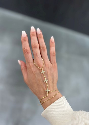 Minimalist Altın Zincir Detaylı Kadın El Zinciri - Görsel 2