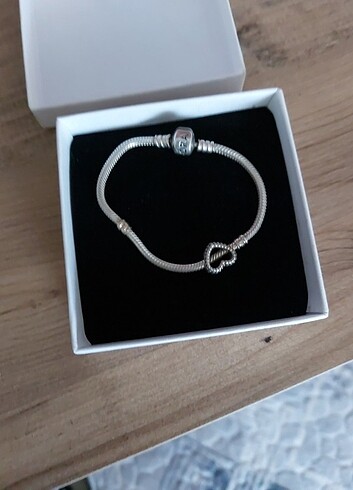 Pandora Pandora 