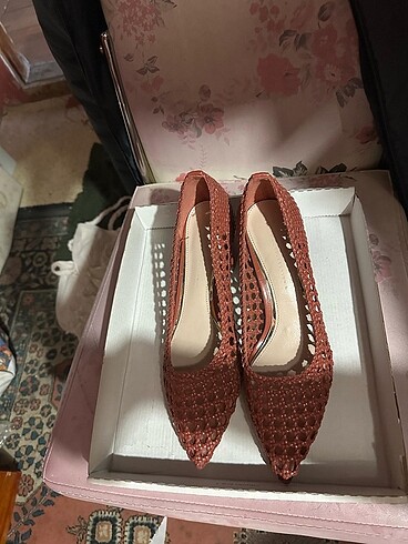 Zara hiç kullanılmadı