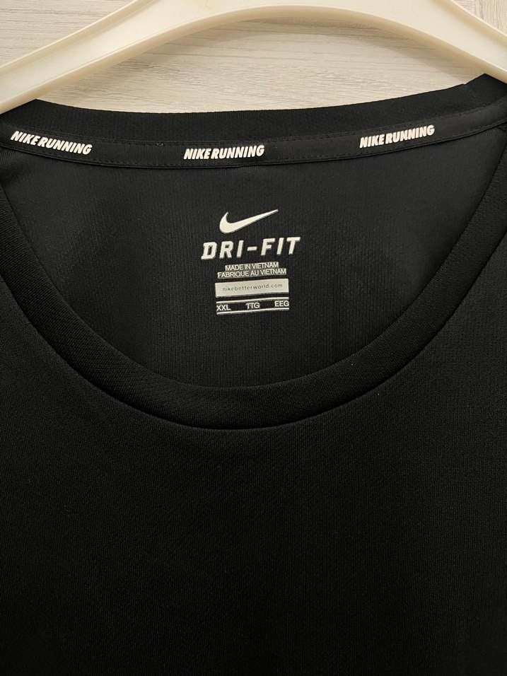 Siyah Erkek Nike Kısa Kollu Tişört - Görsel 4