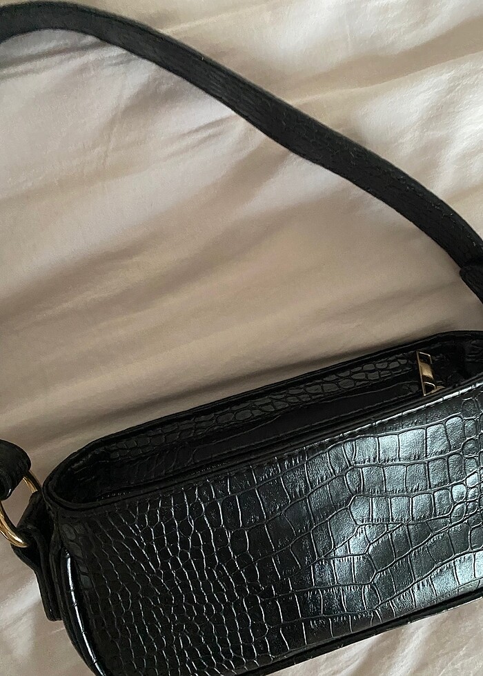 Siyah Deri Görünümlü Çanta - Görsel 2