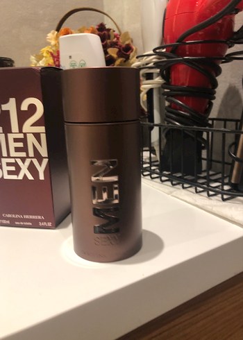 Orijinal 212 Men Sexy Edt 100 ml Erkek Parfümü - Görsel 2