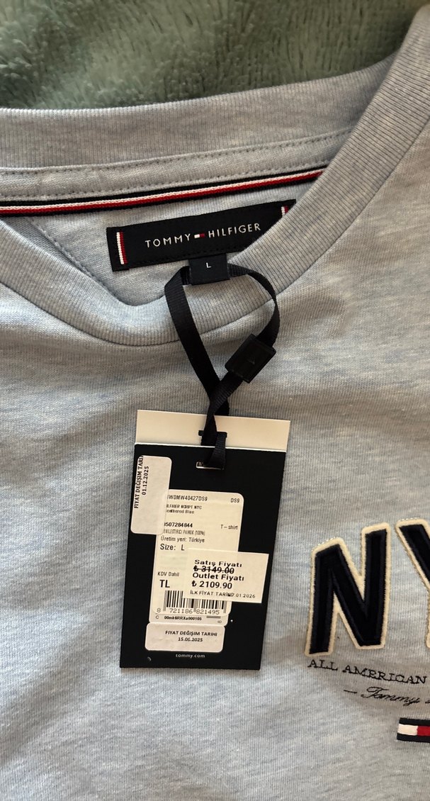 Tommy Hilfiger Bebek Mavisi Erkek NYC Baskılı Pamuk Tişört Sıfır - Görsel 2