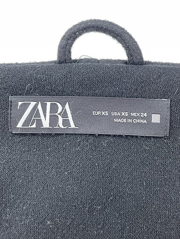 xs Beden siyah Renk Zara Kaban %70 İndirimli.