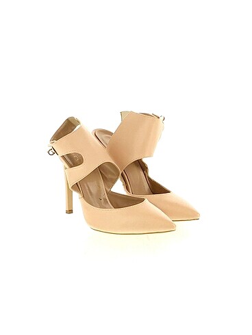 Gusto Gusto Stiletto %70 İndirimli.