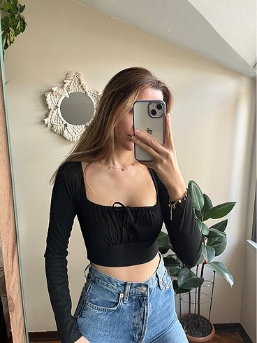 Kare yaka büzgülü crop
