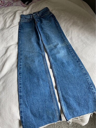 32 Beden Stradivarius jean