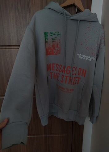l Beden Oversize arkası yazılı sweatshirt 