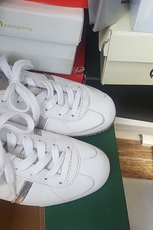 38 Beden beyaz Renk 38 no temiz lacoste