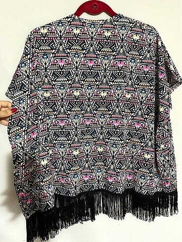 universal Beden Desenli Püsküllü Kimono