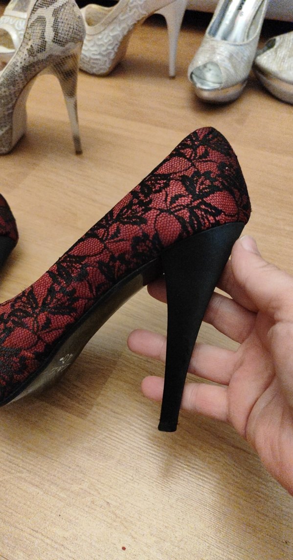 Dantel Detaylı siyah kırmızı Yılan Desenli Dolgu Topuk - Görsel 2