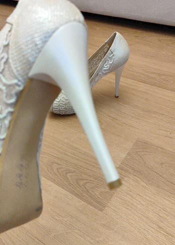 Dantel Detaylı Beyaz Stiletto Gelin Ayakkabısı - Görsel 5