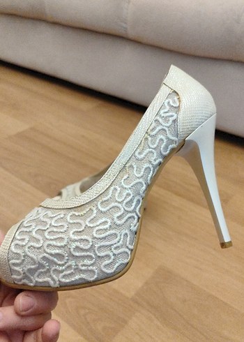 Dantel Detaylı Beyaz Stiletto Gelin Ayakkabısı - Görsel 2