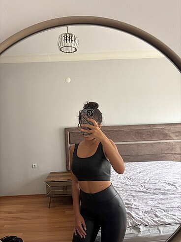 Zara Deri crop ve tayt