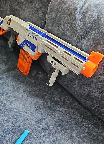 Nerf Retaliator ELİTE orj tabanca 10 adet orj mermi ile çok temi