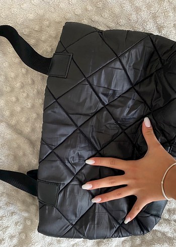 Zara Siyah Kadın Omuz Çantası
