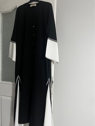 Armine Abaya VRG