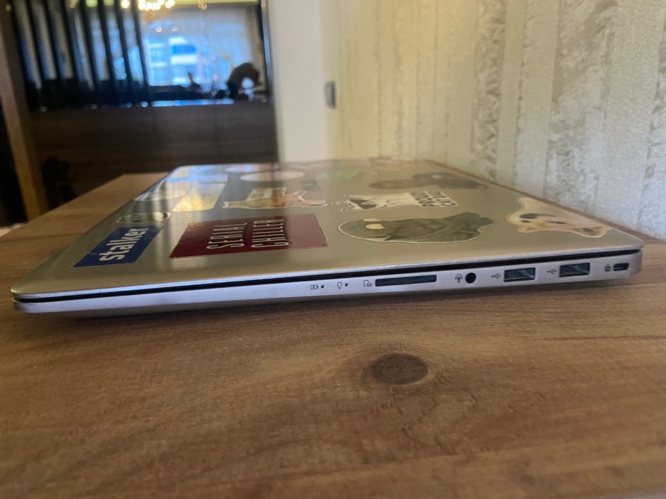 Asus laptop - Görsel 2