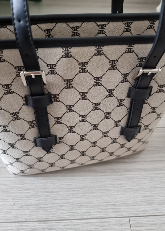 Pierre canrdin canta - Görsel 3