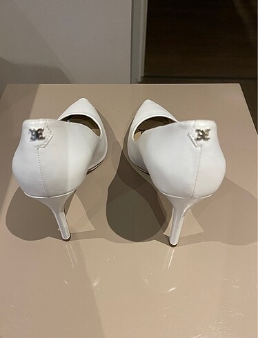 37 Beden beyaz Renk Sam Edelman klasik ayakkabı