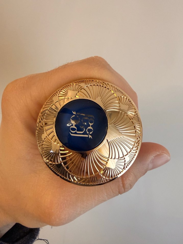 Erkek Parfümü Şişesi - Altın Detaylı - Görsel 2