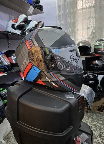 Sıfır çeneaçilir motosiklet kaskı 