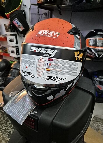 Sıfır sway marka motosiklet kaskı  - Görsel 3