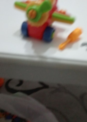 Renkli Tekerlekli Oyuncak Uçak - Görsel 2