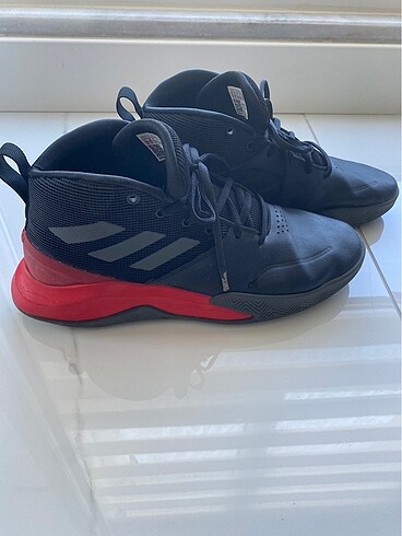 Adidas spor ayakkabı