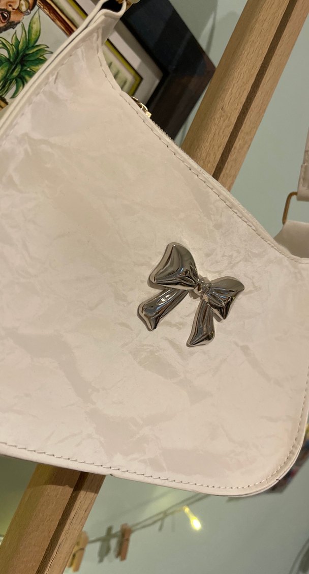 Bej Deri Fiyonk Detaylı Kadın Omuz Çantası - Görsel 2